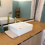 Appartement Cocon Lumineux à 2 Min Du Port Et Des Restaurants *